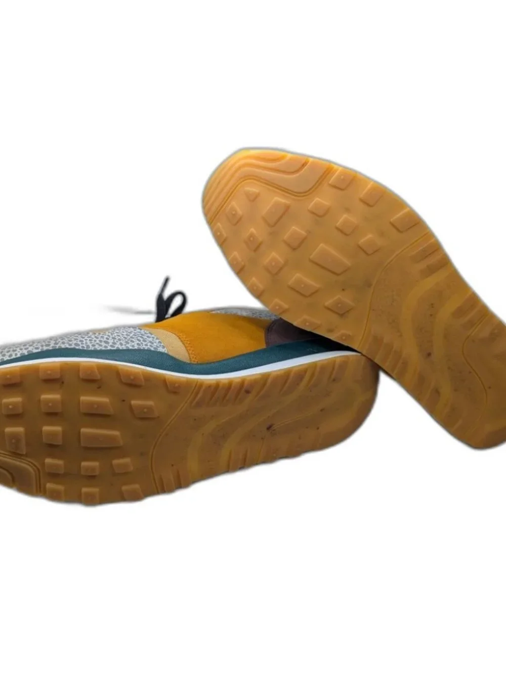 Nike Men's Yellow Sneaker Air Safari SE Atmos Size 15